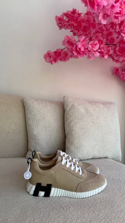 Hermes Panelled Sneakers - Beige & Black