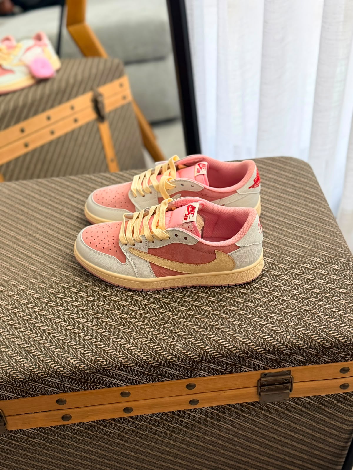 Nike Air Jordan 1 Low Reverse Swoosh Sneakers - Pink & White