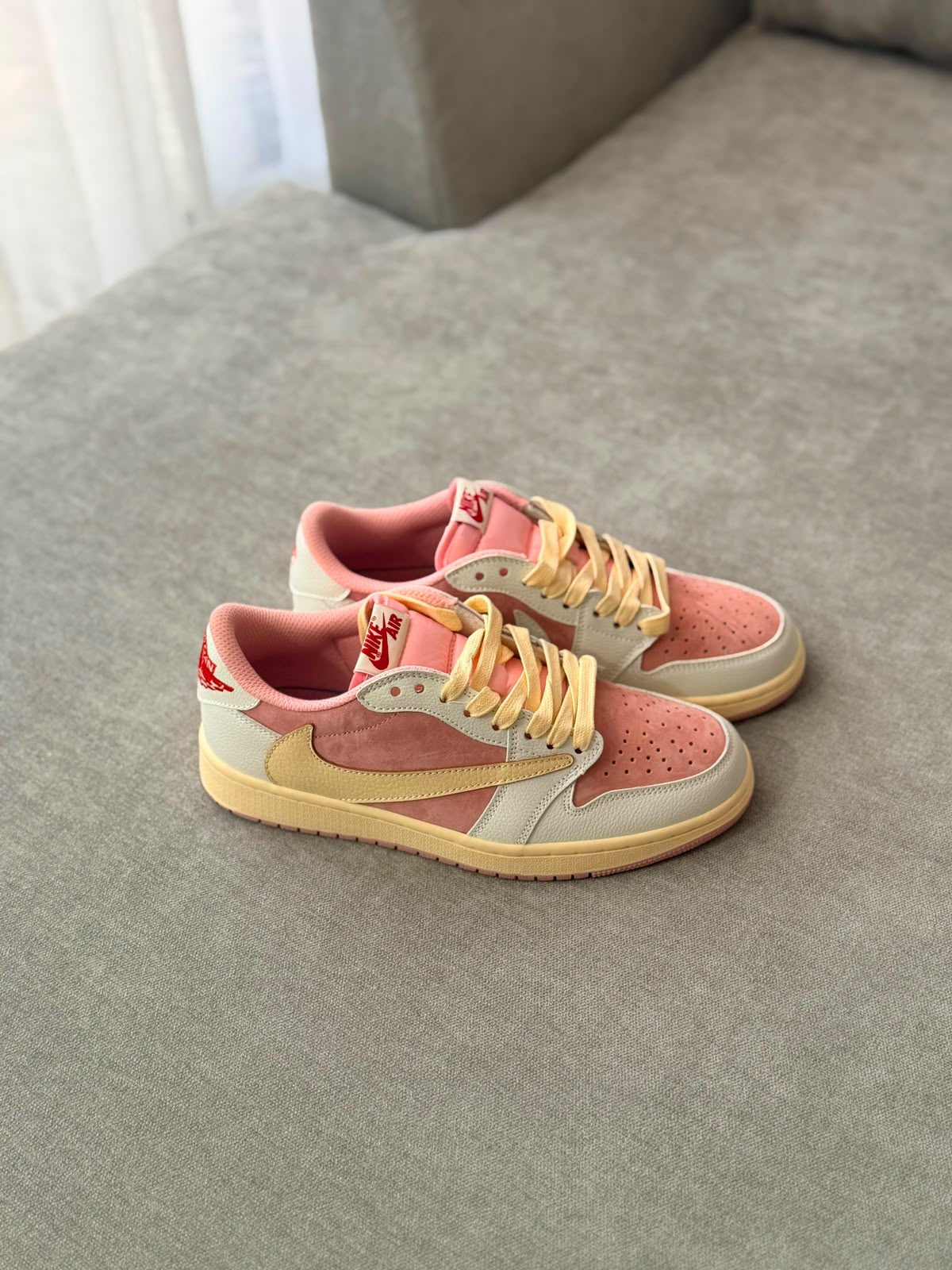 Nike Air Jordan 1 Low Reverse Swoosh Sneakers - Pink & White