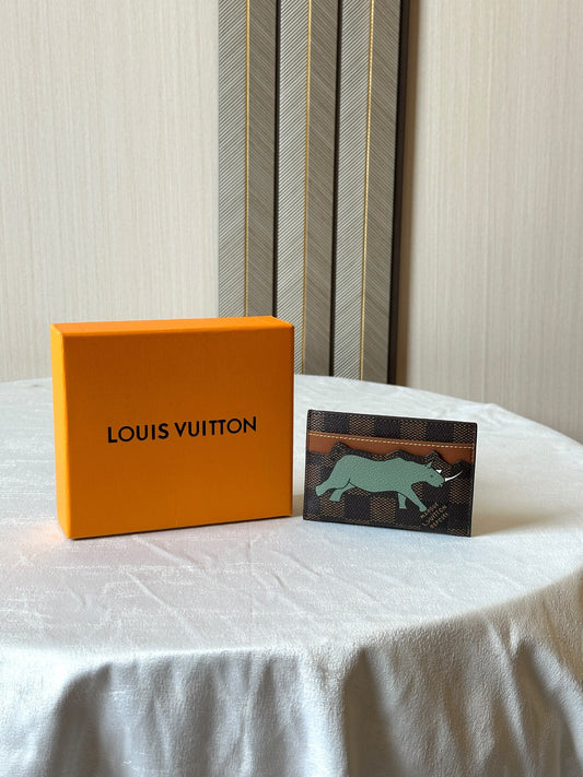 Louis Vuitton Front-Panel Card Holder - Brown