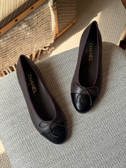 Chanel Bow Ballerinas - Brown & Black Embossed