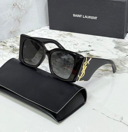 Saint Laurent Oversized Square Sunglasses - 