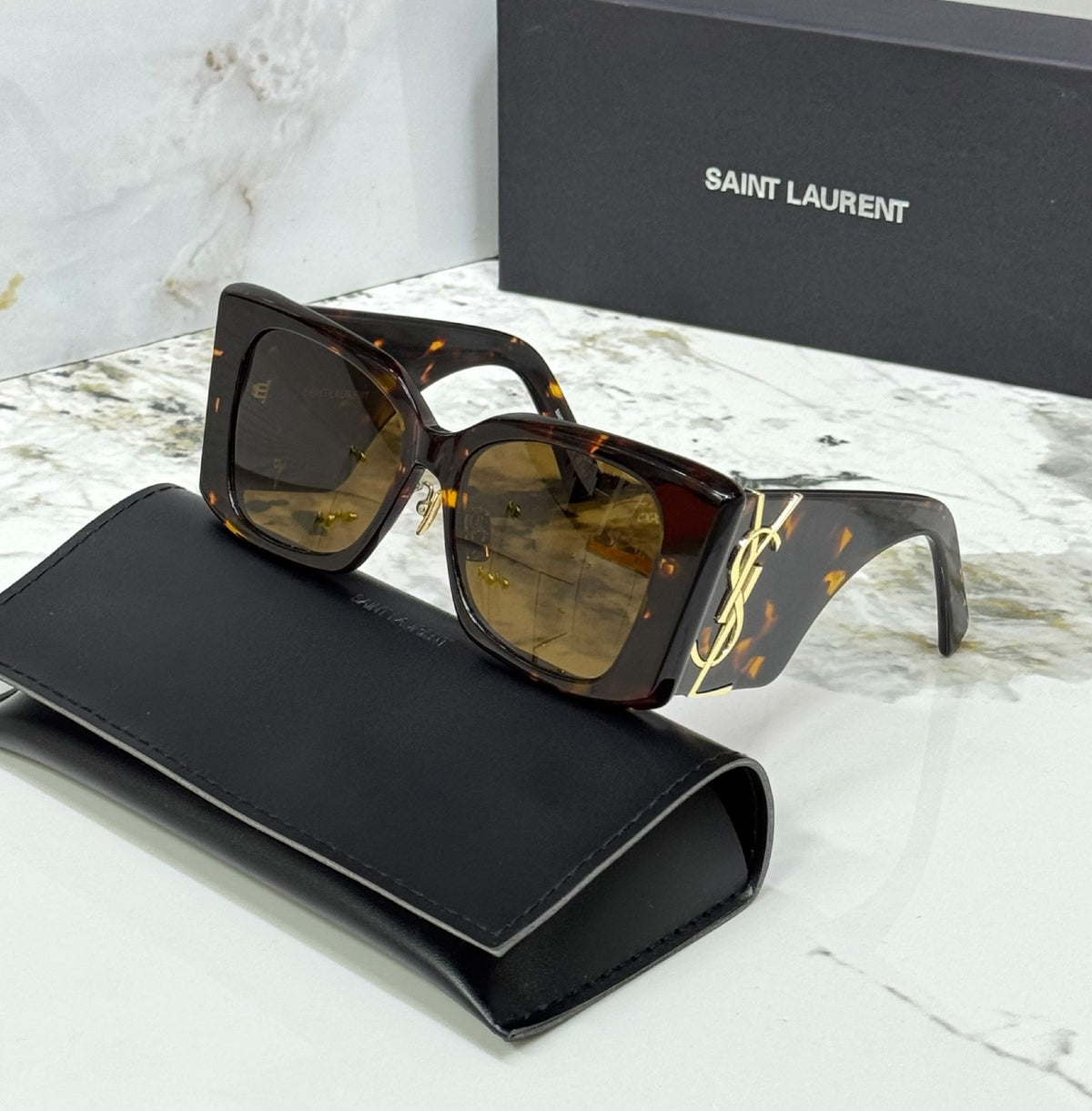 Saint Laurent Oversized Square Sunglasses - 