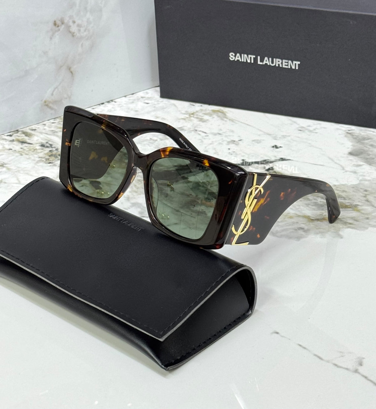 Saint Laurent Oversized Square Sunglasses - 