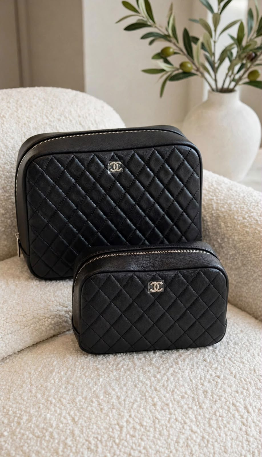 Chanel Makeup Bag Zip Pouch - Black