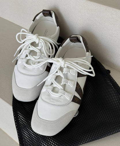 Louis Vuitton Shoes - 