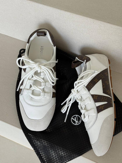 Louis Vuitton Shoes - 