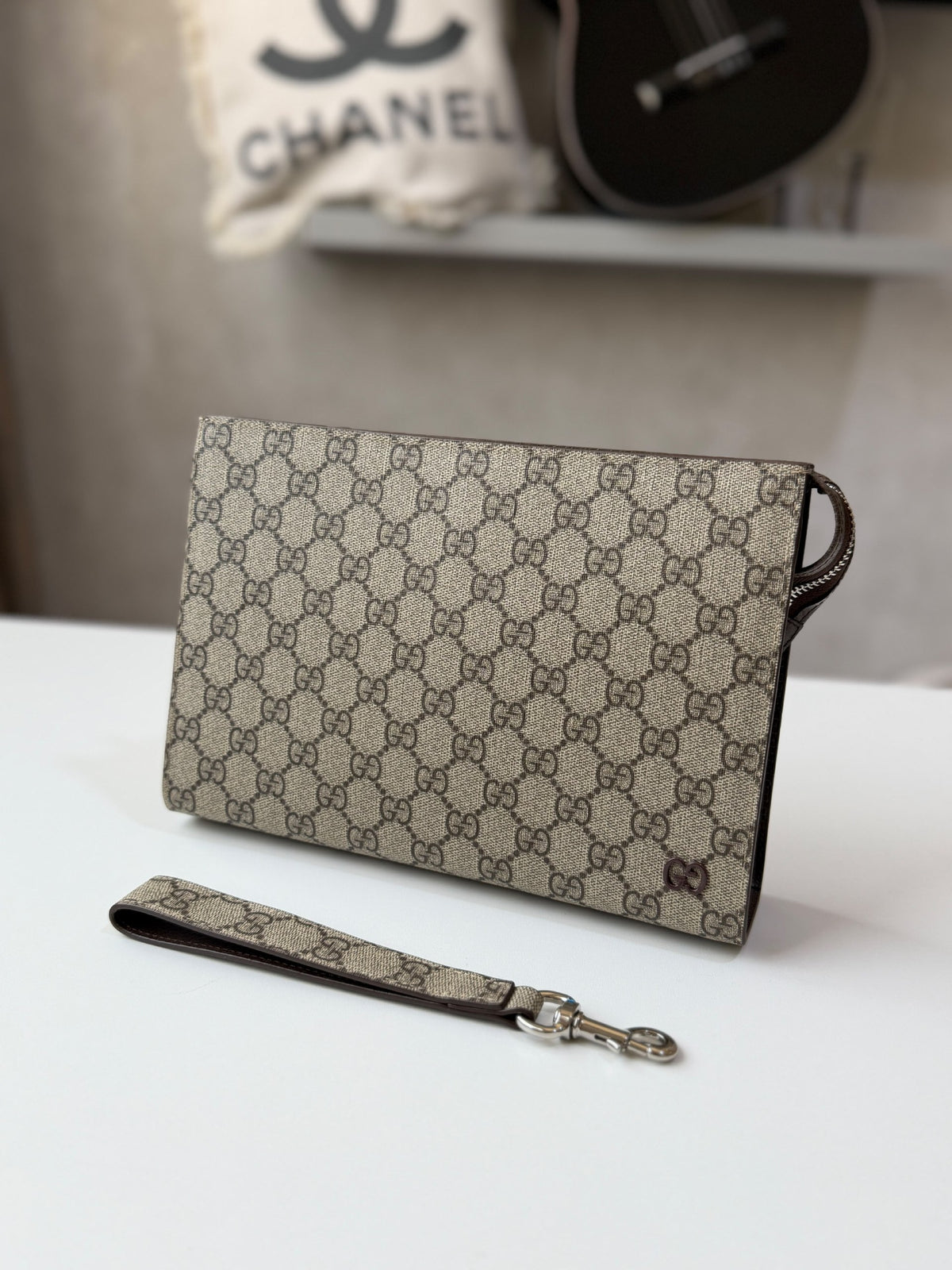 Gucci Clutch - Beige