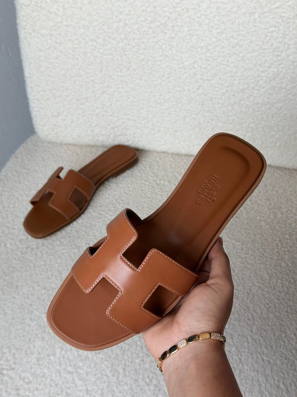 Hermès Slippers - Brown