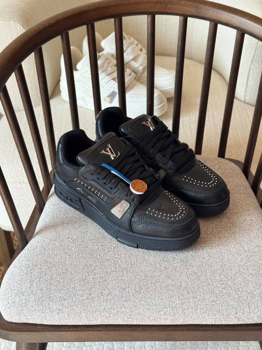 Louis Vuitton Shoes - 