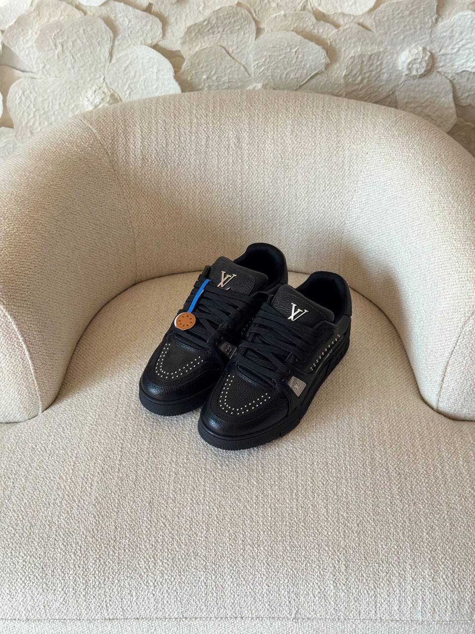Louis Vuitton Shoes - 