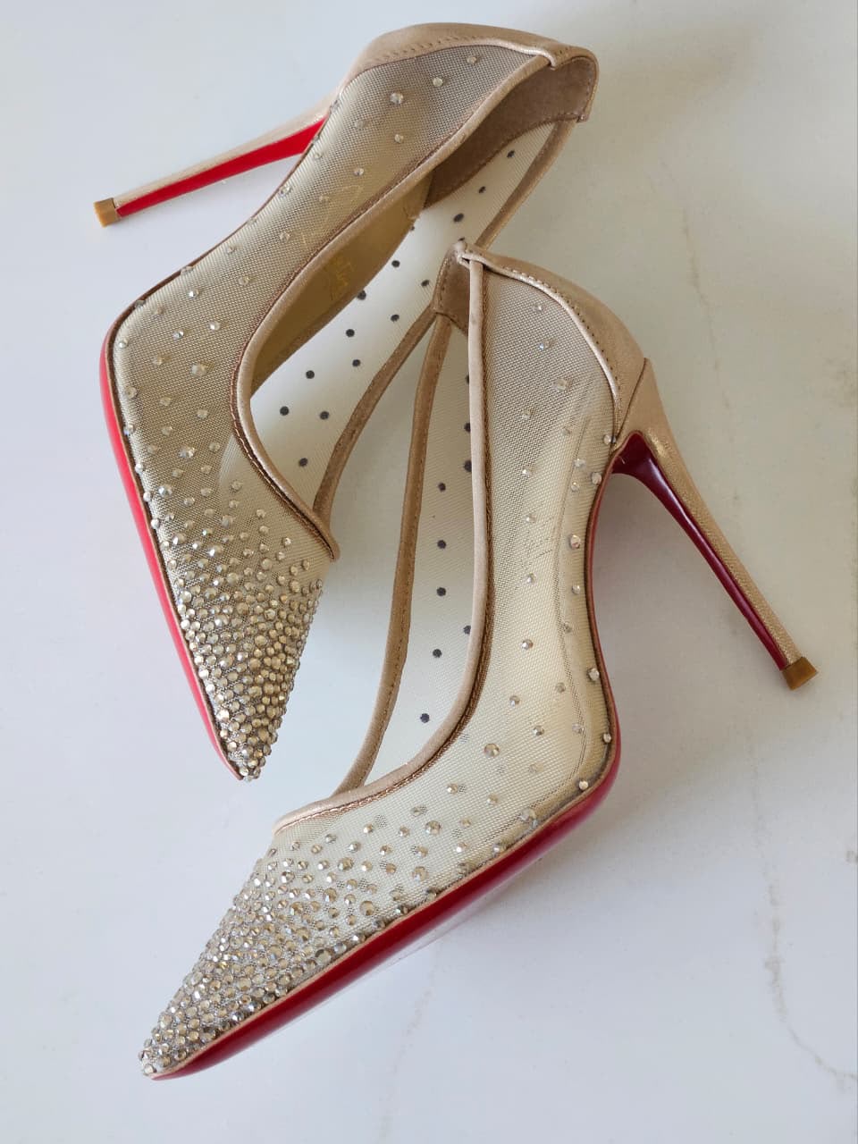 Christian Louboutin Pointed-Toe Heels - Beige