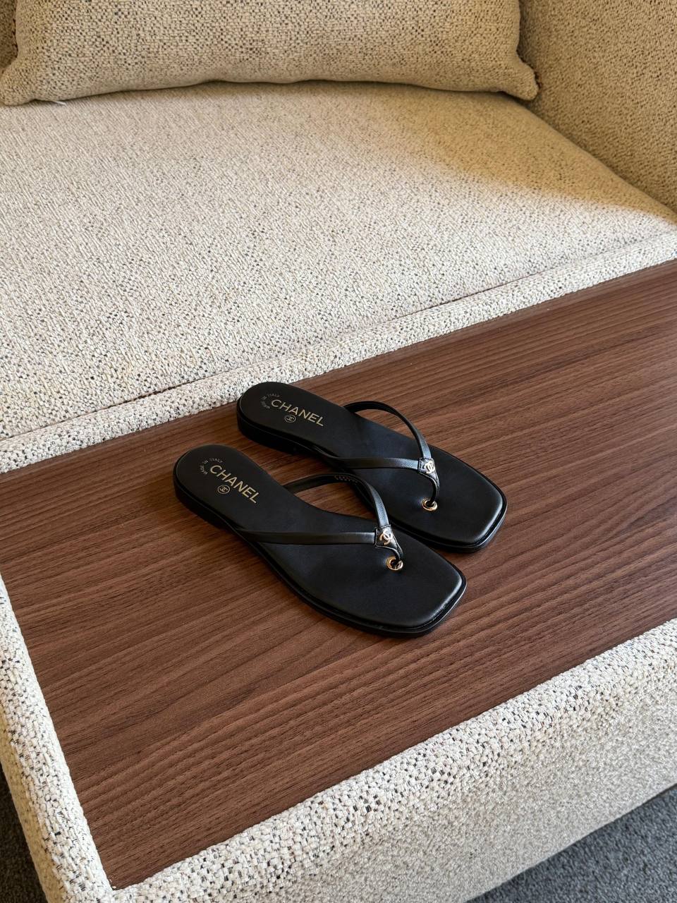 Chanel Slipper - 