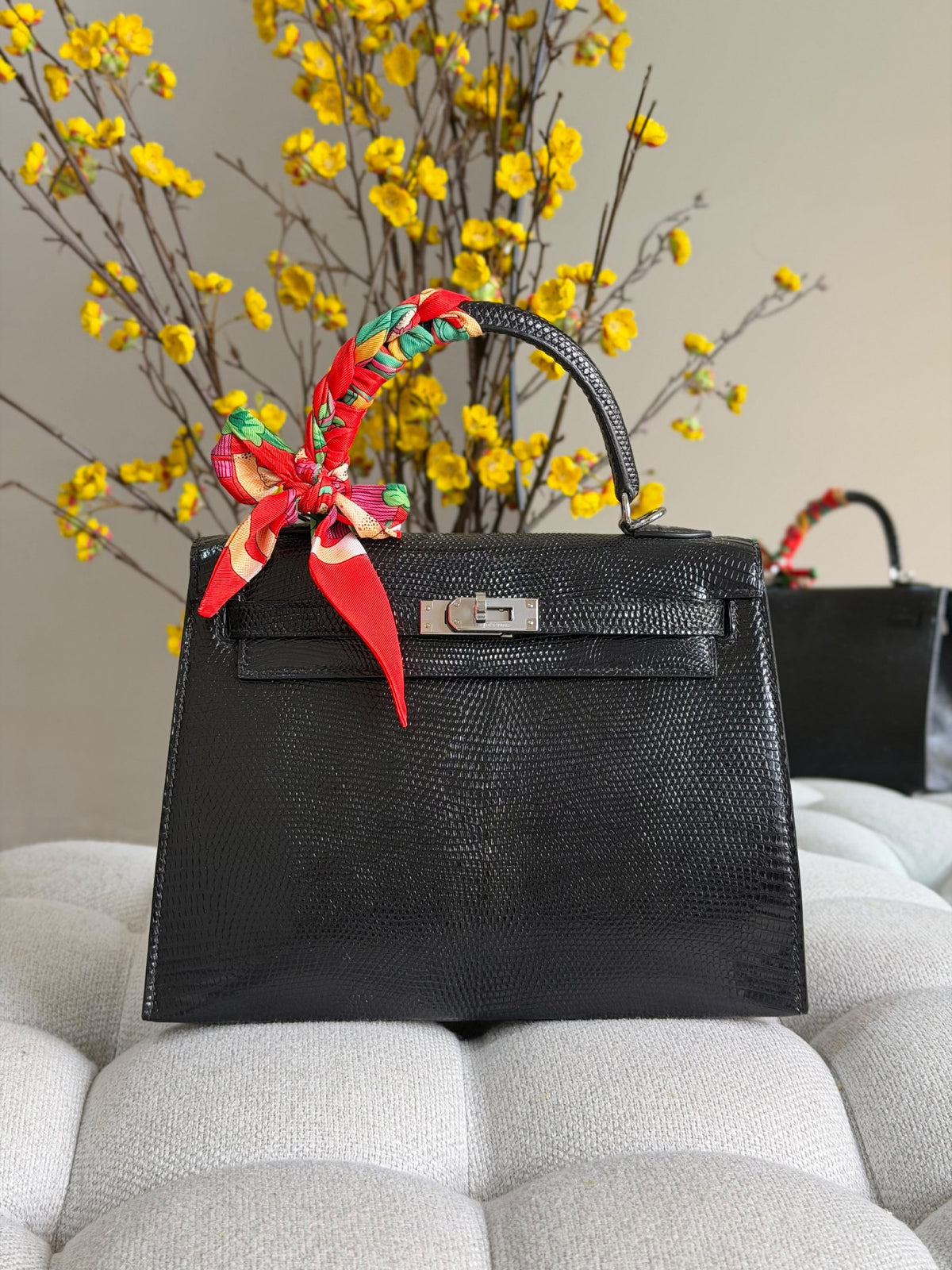 Hermès Handbag Reptile Embossed - Black Embossed