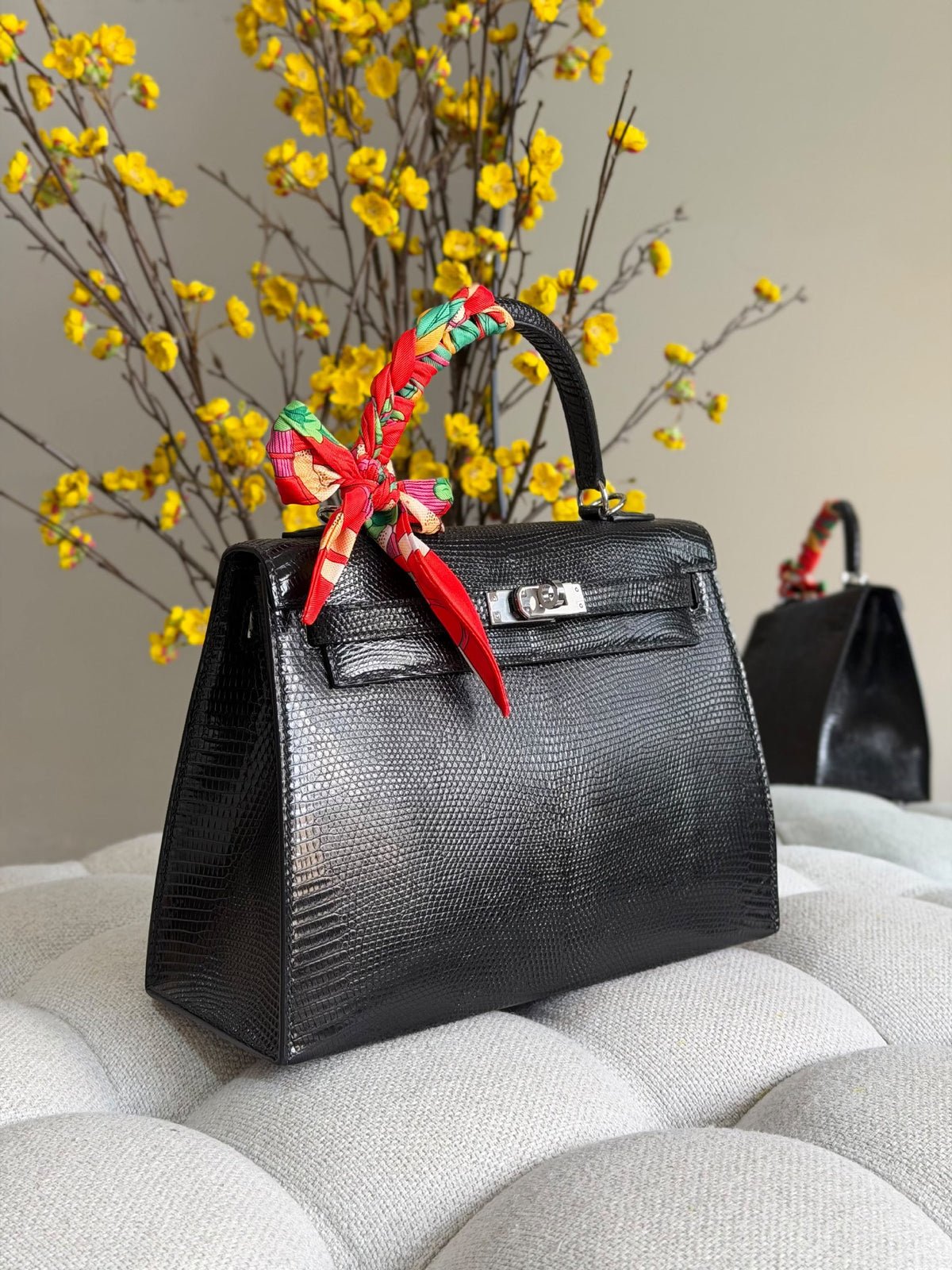 Hermès Handbag Reptile Embossed - Black Embossed
