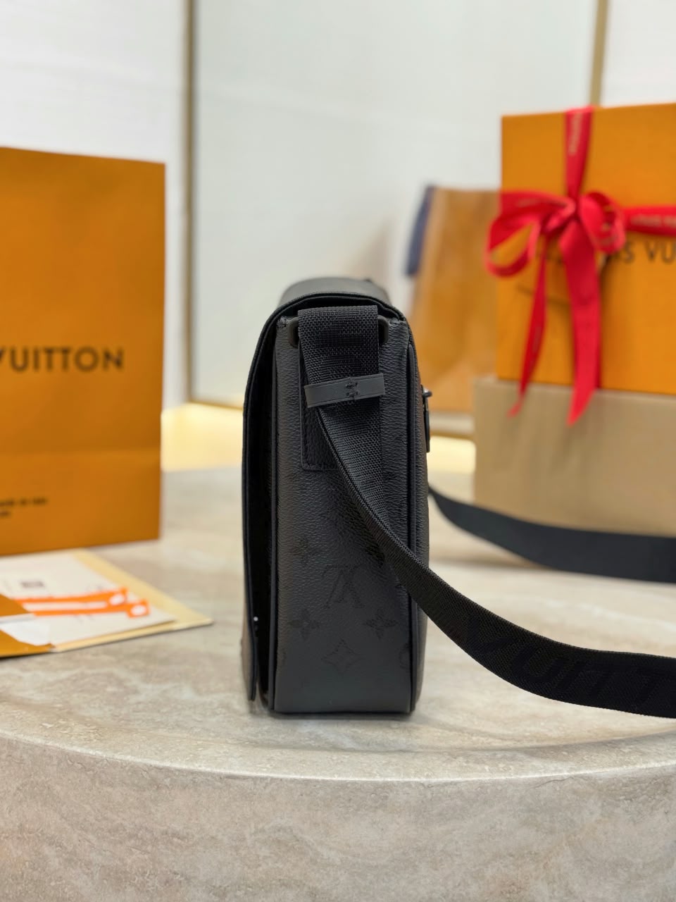 Louis Vuitton Crossbody Bag - Black