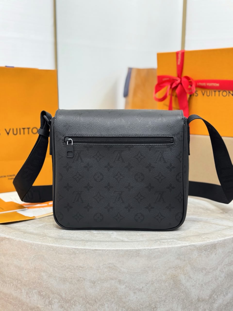 Louis Vuitton Crossbody Bag - Black