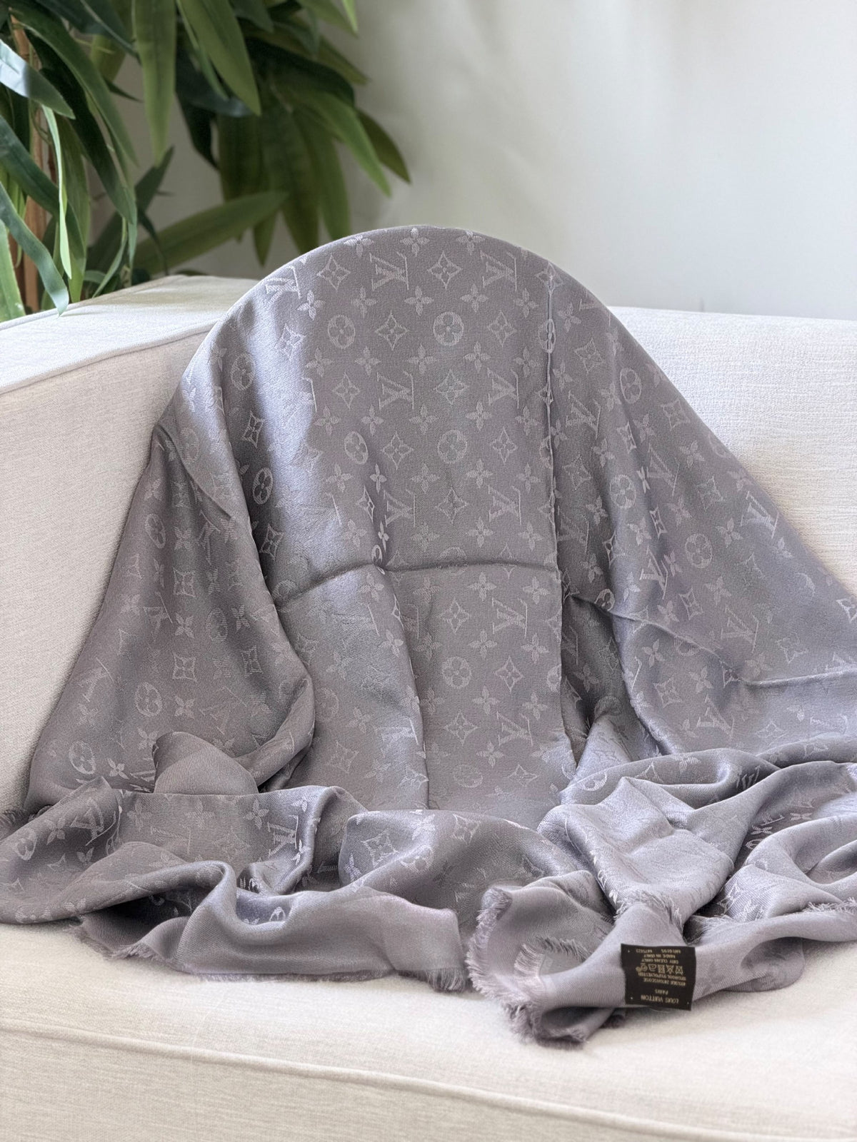 Louis Vuitton Scarf - Grey Monogram
