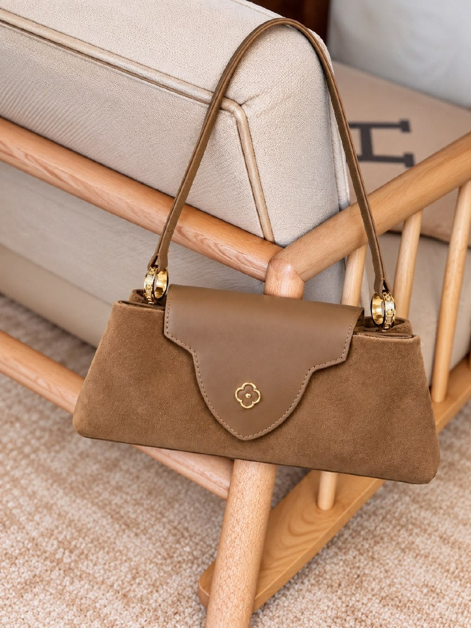 Louis Vuitton Shoulder Bag - Brown