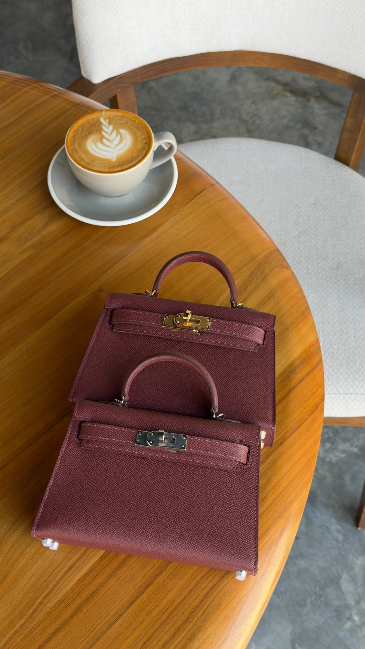 Hermes Mini Kelly Handbag - Burgundy