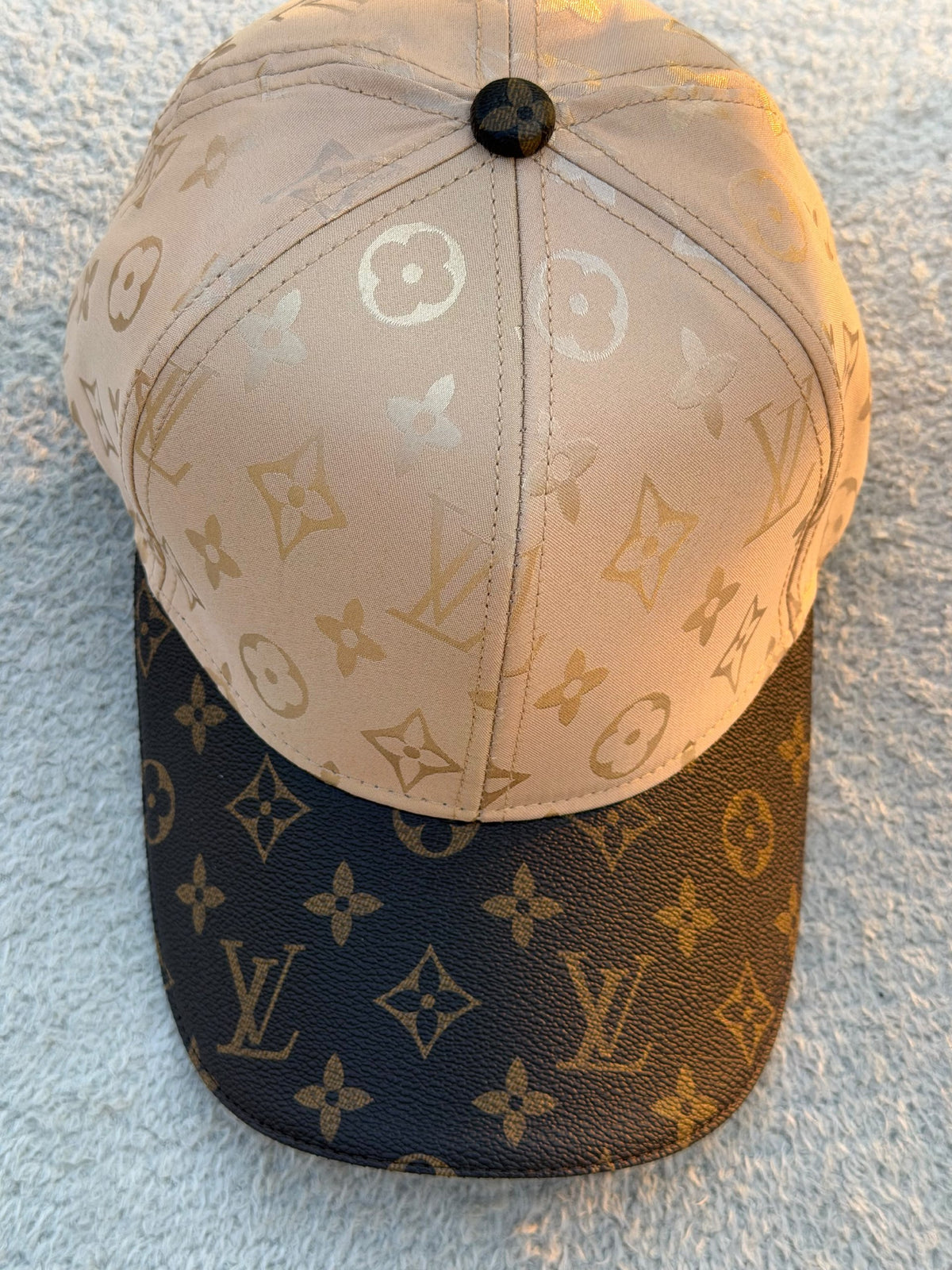Louis Vuitton Cap - Beige Monogram