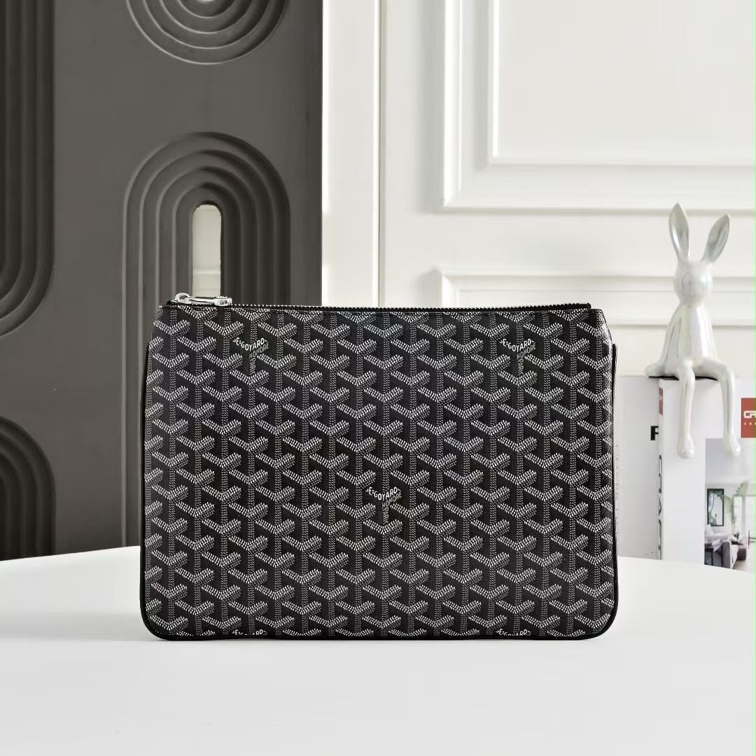 Goyard Clutch - Black