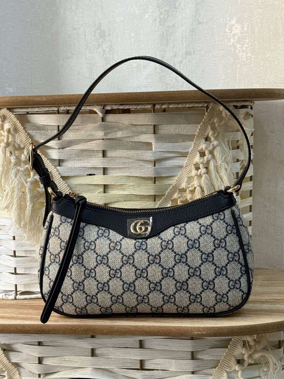 Gucci Shoulder Bag - 