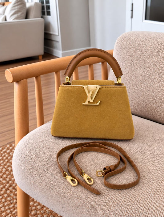 Louis Vuitton Handbag - Beige