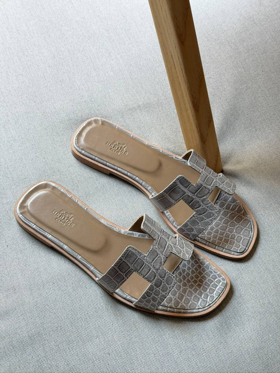 Hermes Slipper - 