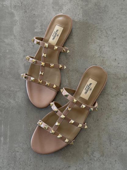 Valentino Garavani Slippers - Pink, Black
