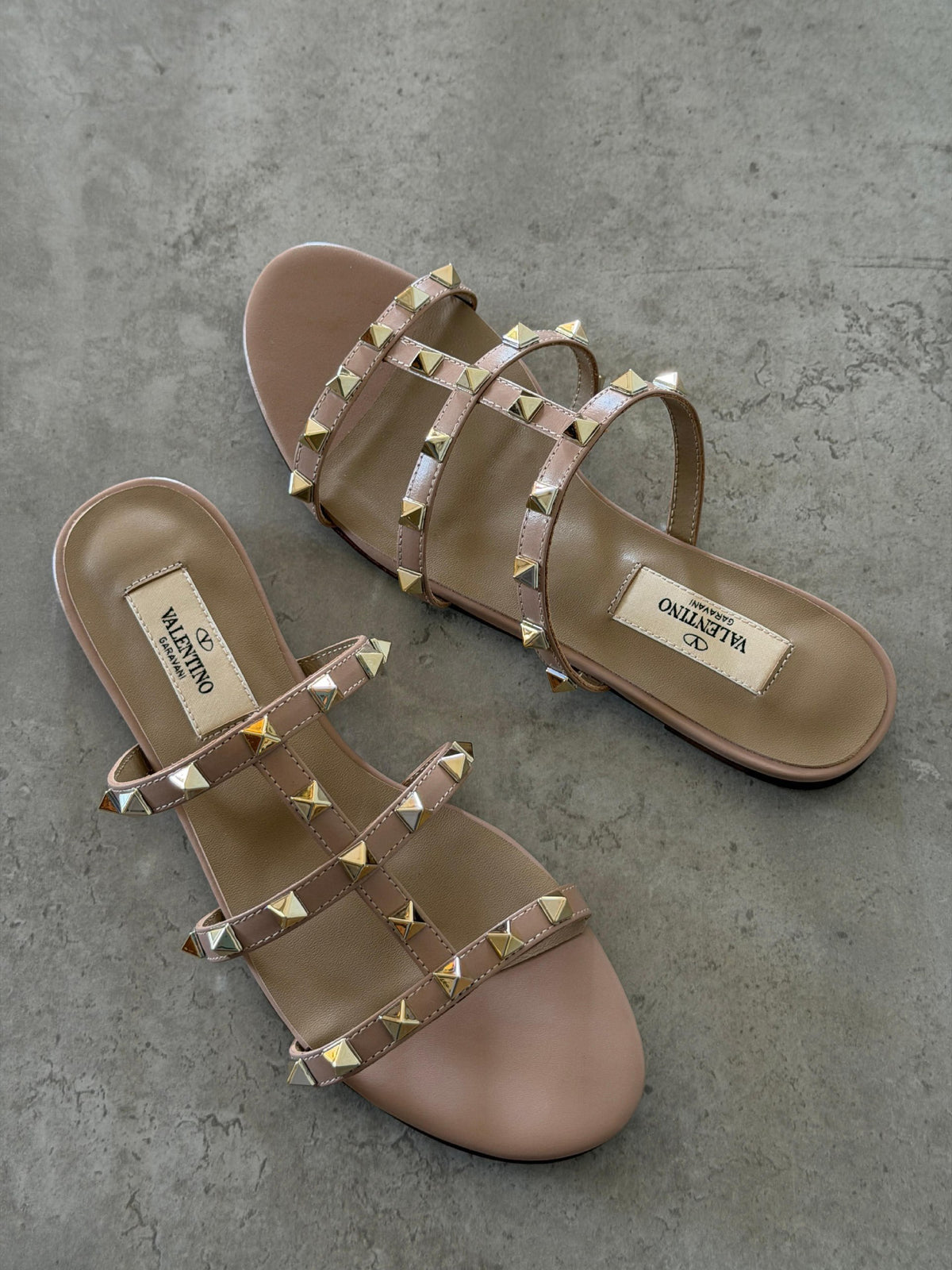 Valentino Garavani Slippers - Pink, Black