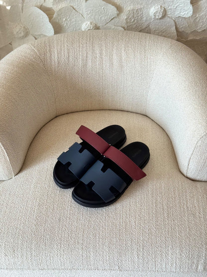 Hermès Slippers - Navy & Burgundy