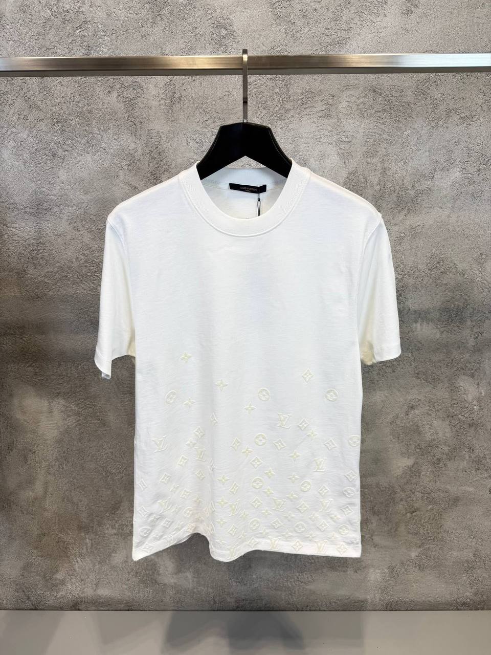 Louis Vuitton T-shirt - 