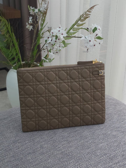 Christian Dior Quilted Clutch - Beige