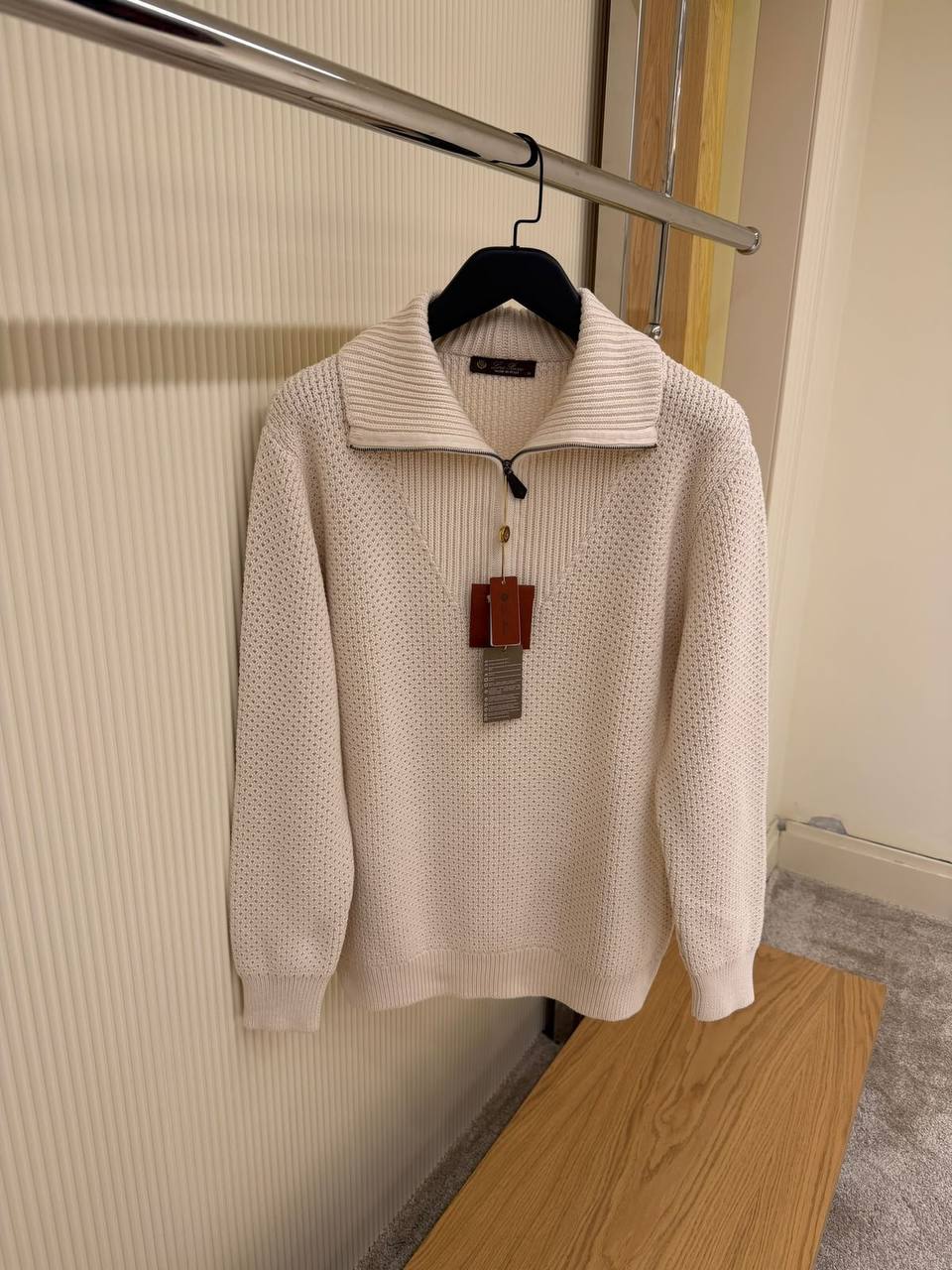 Loro Piana  Sweater . - 