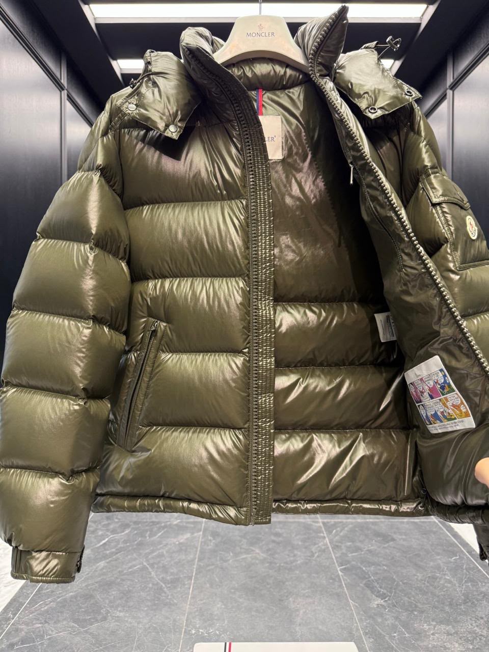 Moncler Puffer Jacket - Green