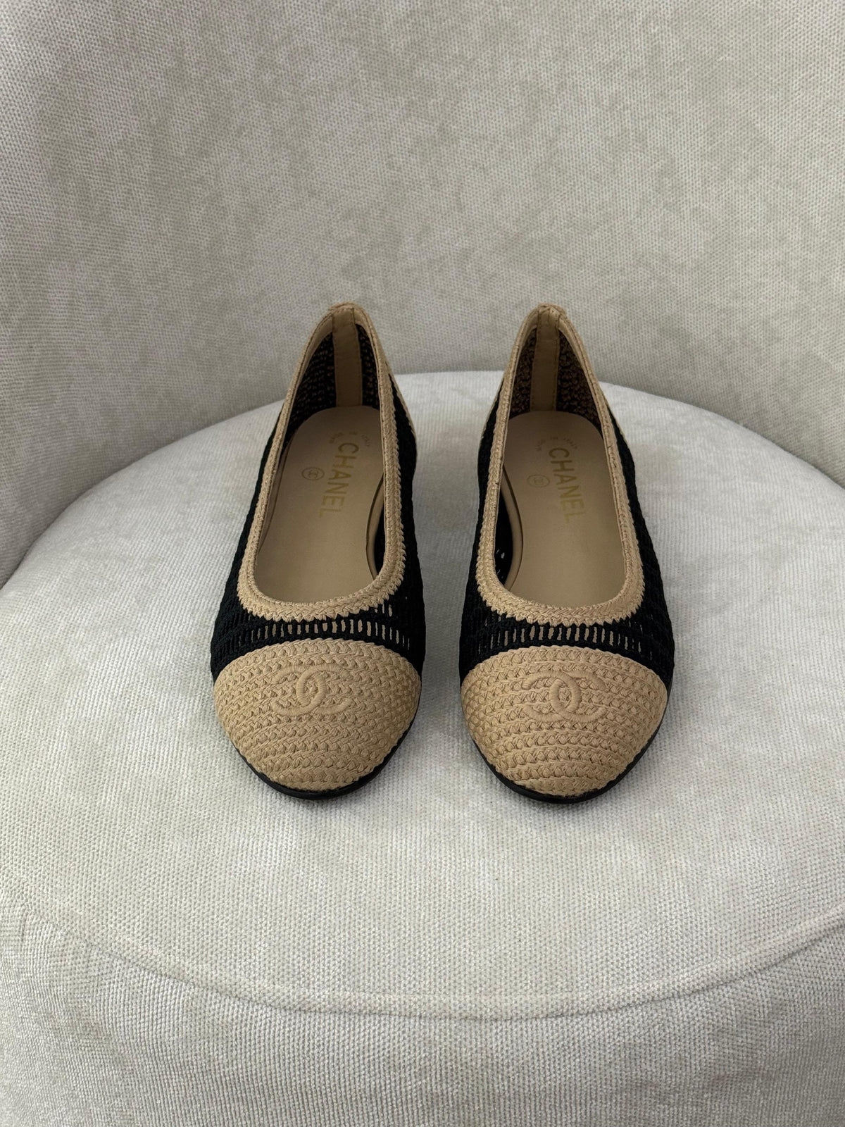 Chanel Ballerina - Black & Beige