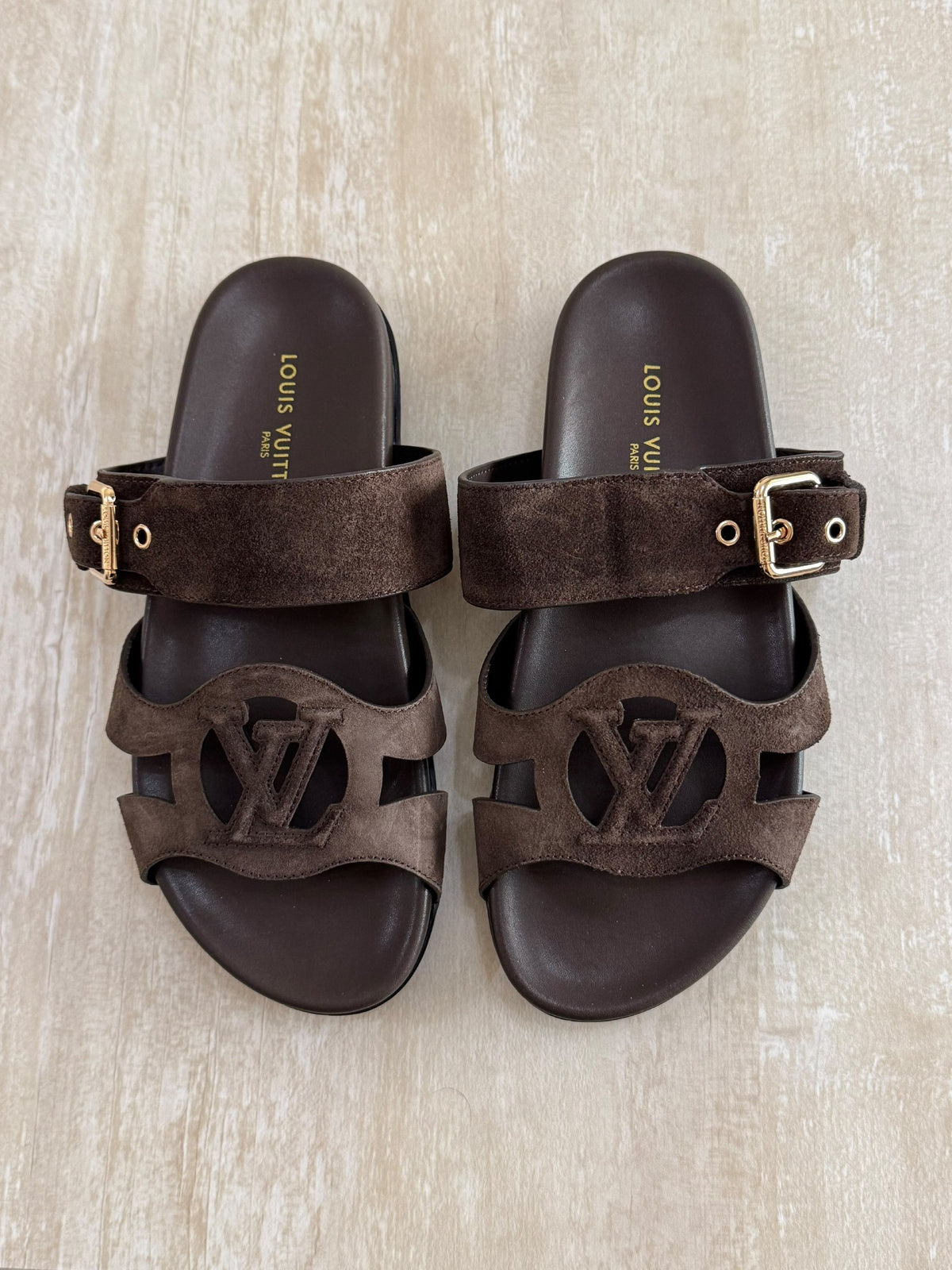 Louis Vuitton Slippers - Brown