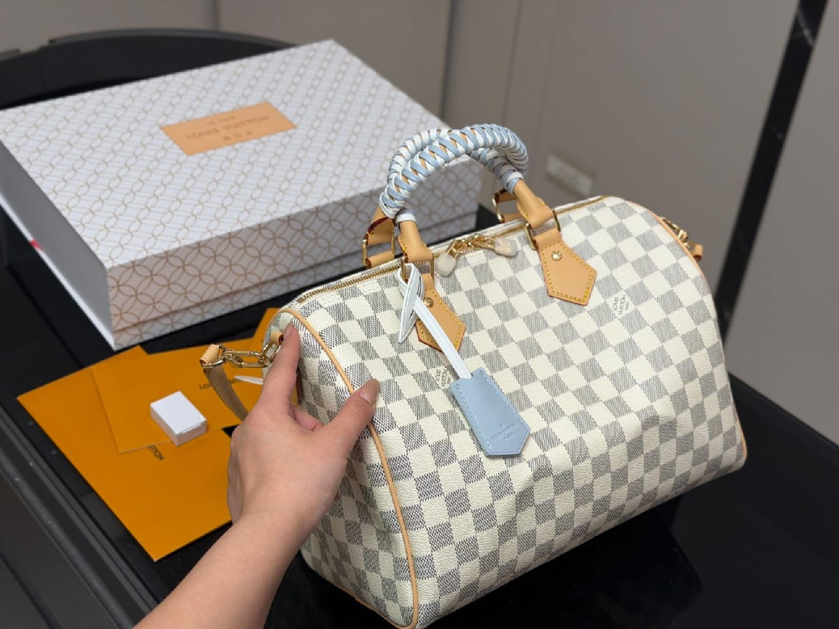 Louis Vuitton Handbag - Beige Damier