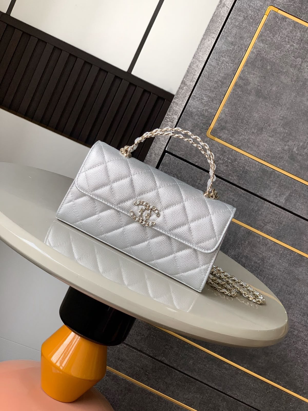Chanel Shoulder Bag - Silver Grained
