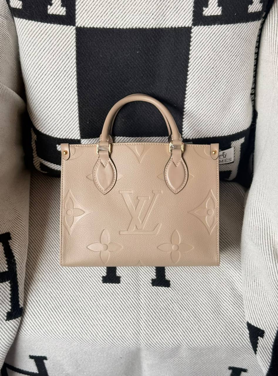 Louis Vuitton Hand Bag - 