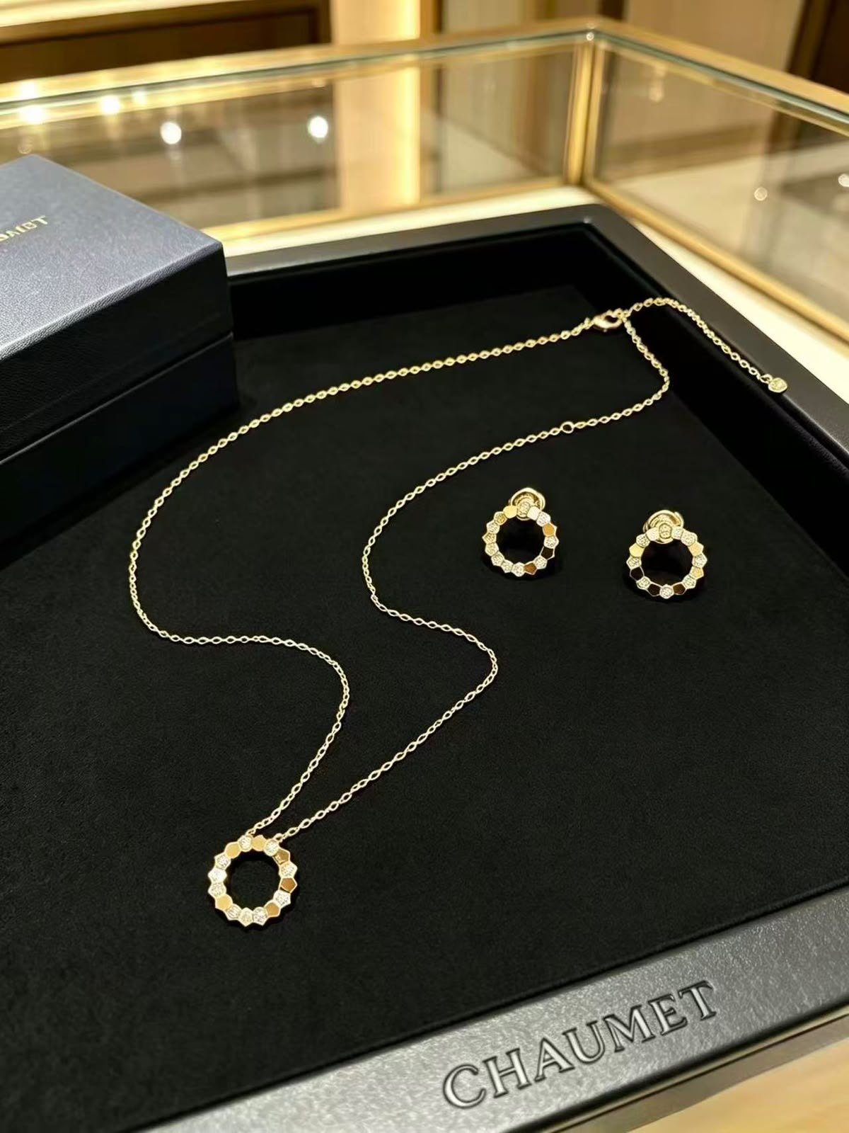 Choumet Jewelry Set - Gold & Blue