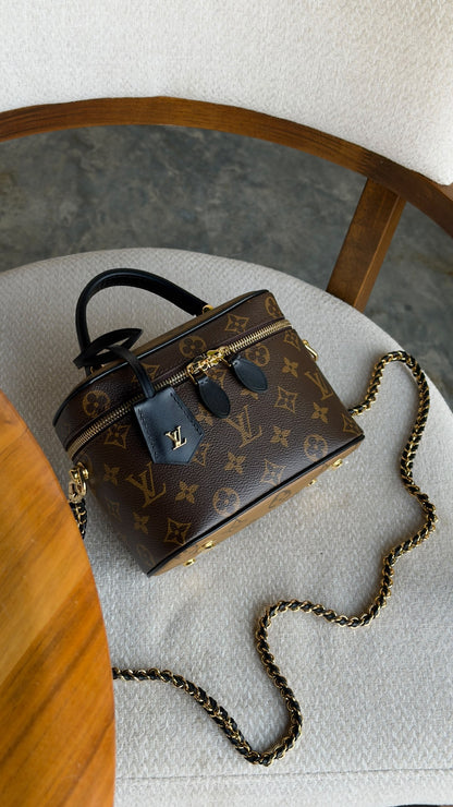 Louis Vuitton Rounded Vanity Chain Pouch - Brown Monogram