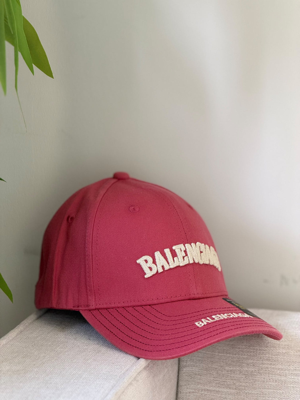Balenciaga Script-Logo Cap - Burgundy