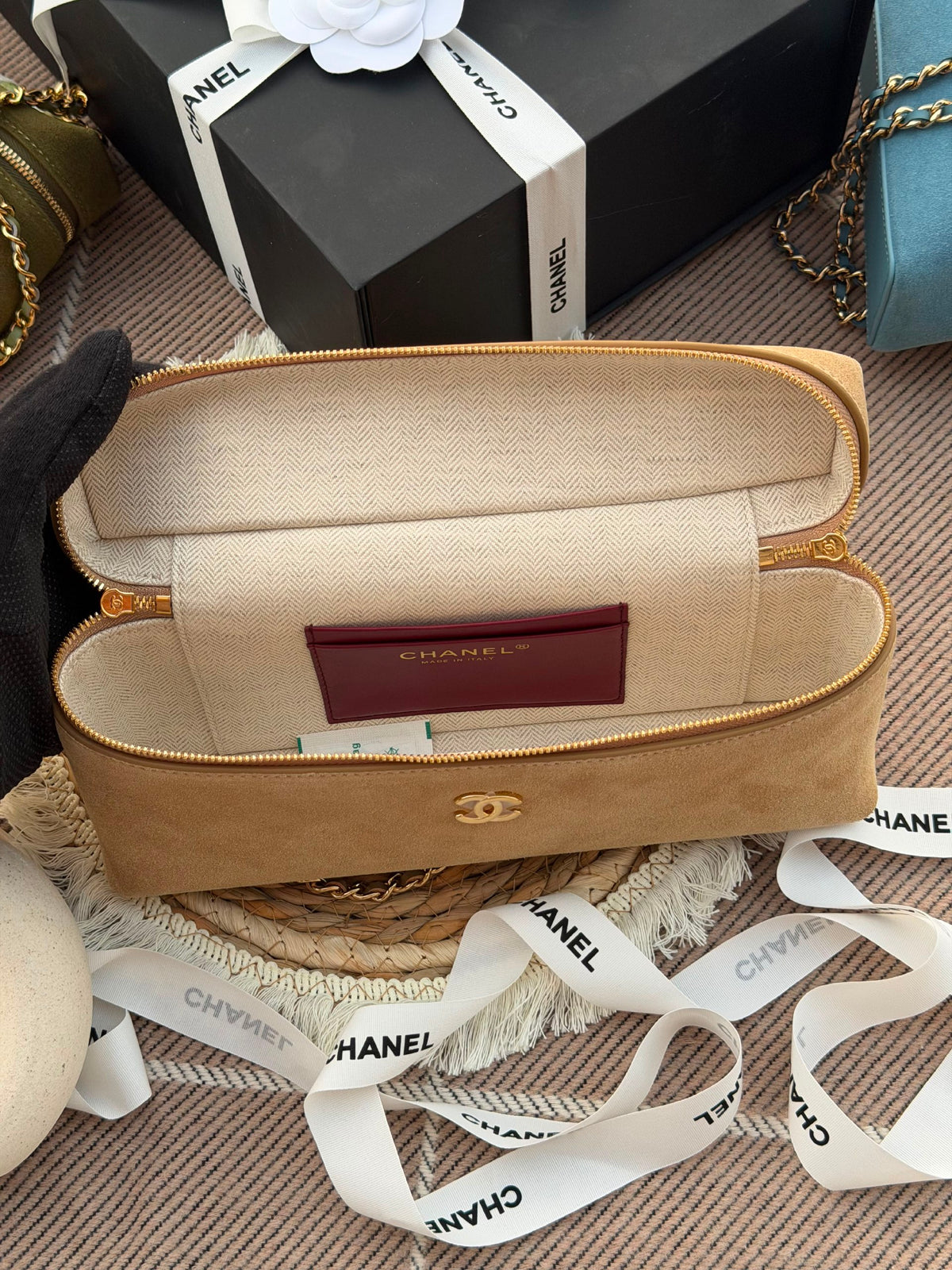 Chanel Rounded Shoulder Bag - Beige