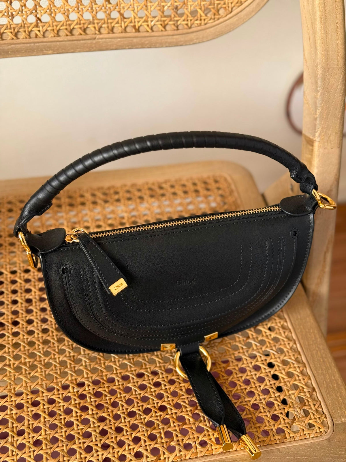 Chloé Shoulder Bag - Black