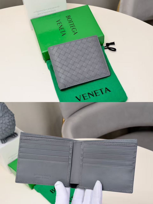 Bottega Veneta Large-Weave Wallet - Grey