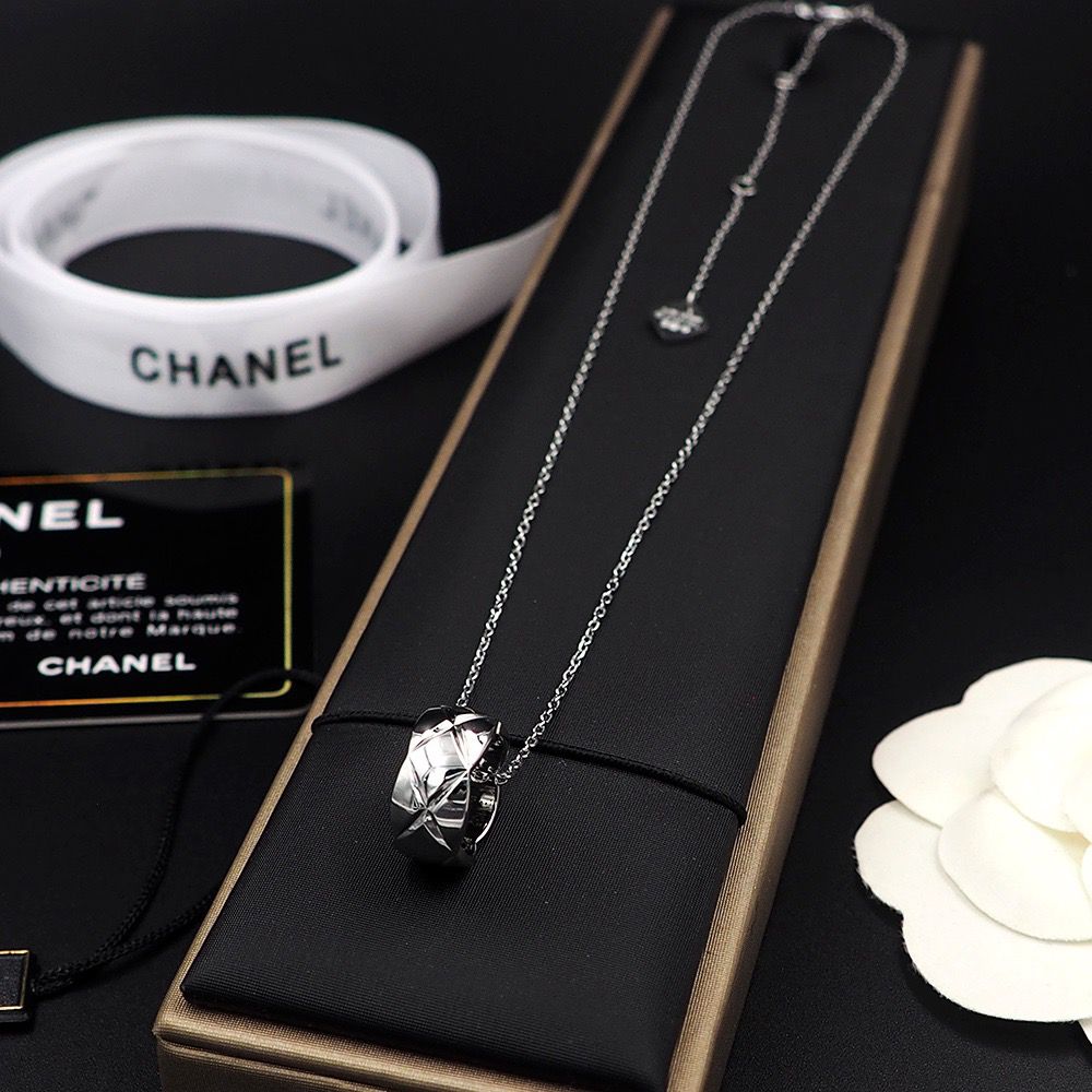Chanel Necklace Faceted Orb - Silver