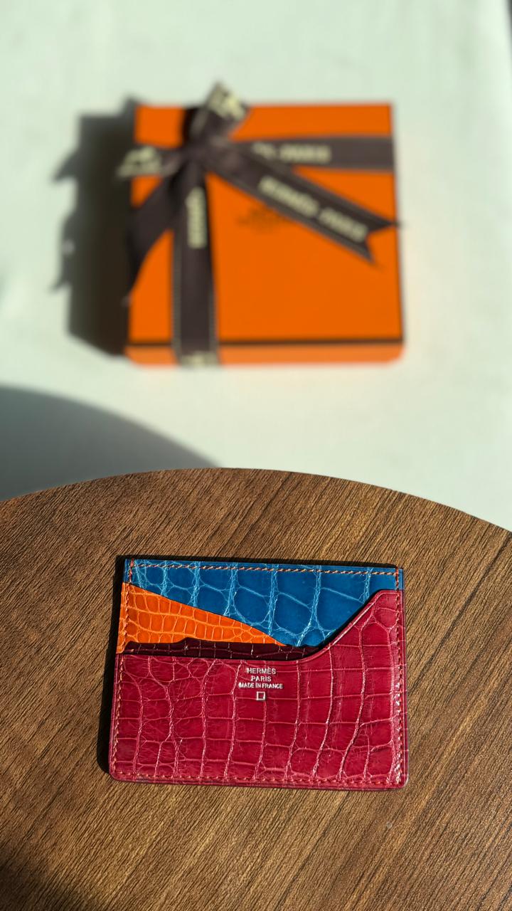 Hermès Card Holder - Burgundy Embossed