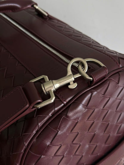 Bottega Veneta Woven Travel Bag - Burgundy